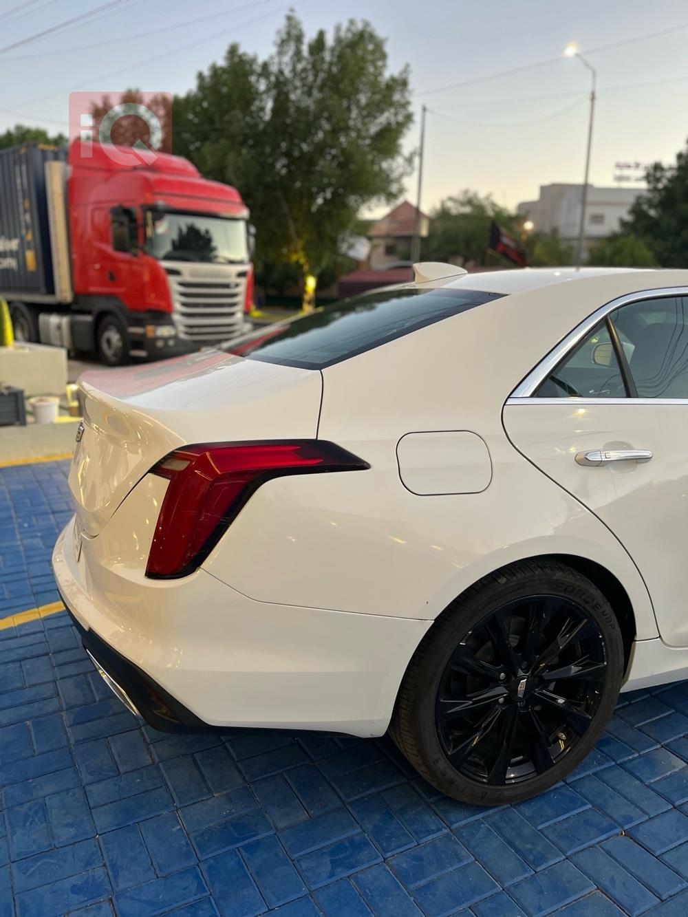 Cadillac CT4
